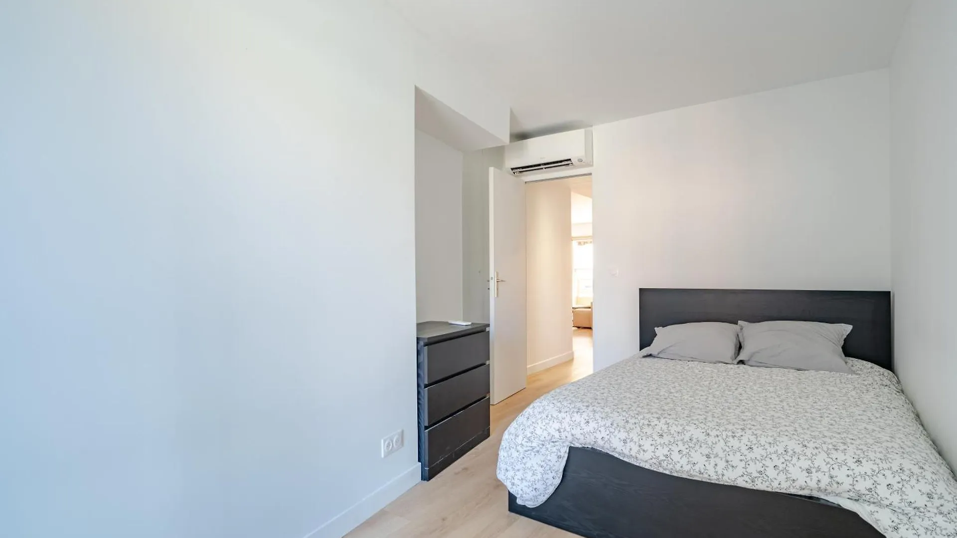 Near Old Town And Apartment Fully Renovated 尼斯