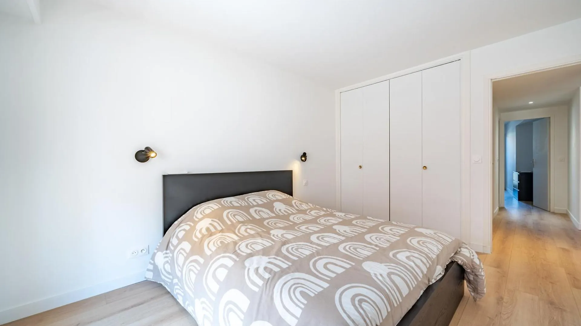Near Old Town And Apartment Fully Renovated 尼斯 0*,