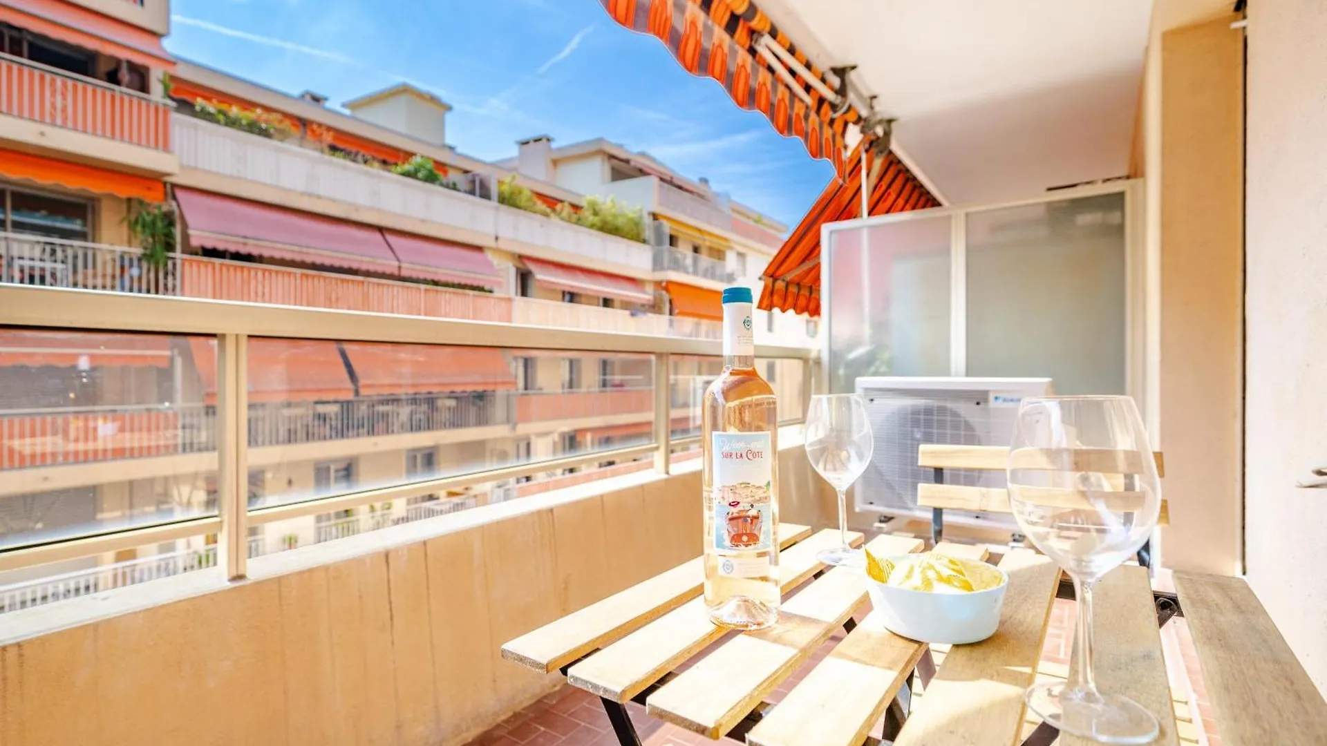 Near Old Town And Apartment Fully Renovated 尼斯