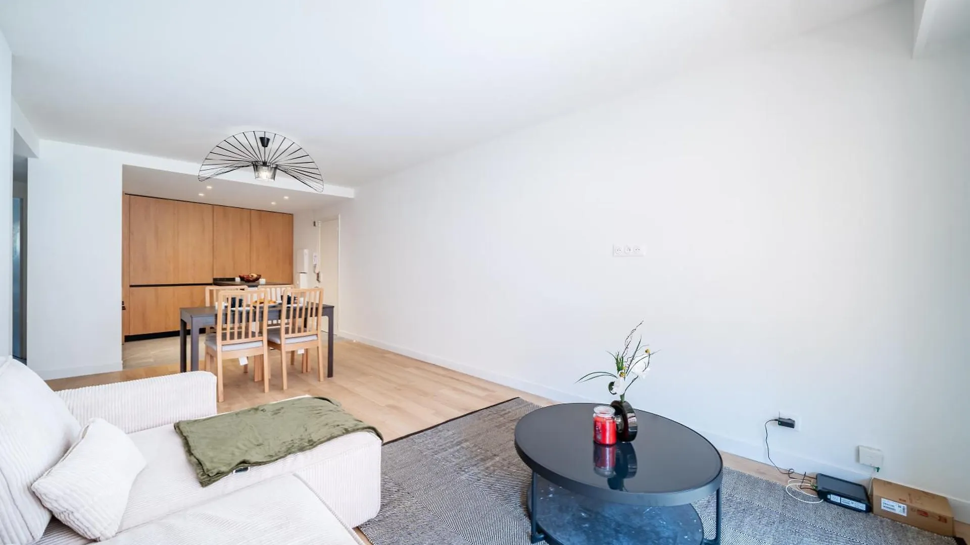 Near Old Town And Apartment Fully Renovated Niza